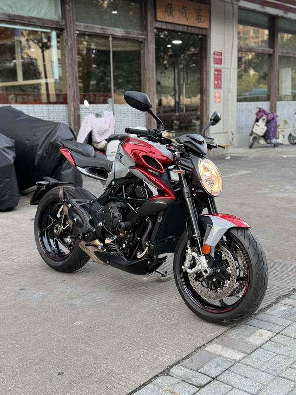 二手奥古斯塔Brutale 800