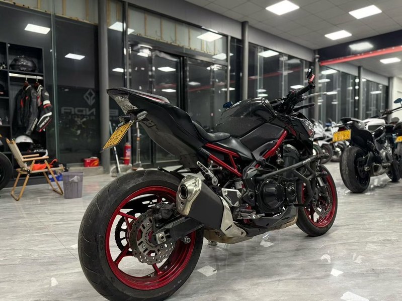 二手川崎Z900