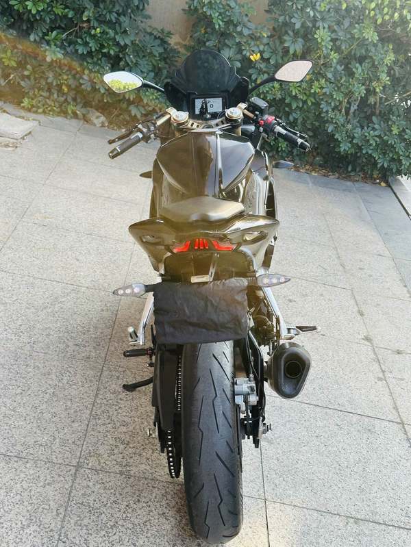 二手贝纳利龙卷风 Tornado 302R