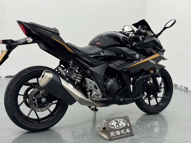 二手豪爵铃木GSX250R