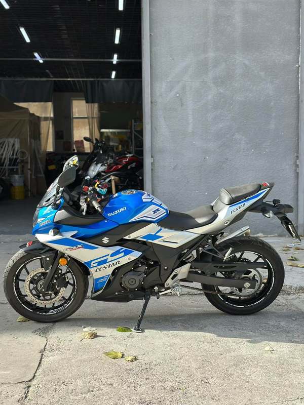 二手豪爵铃木GSX250R