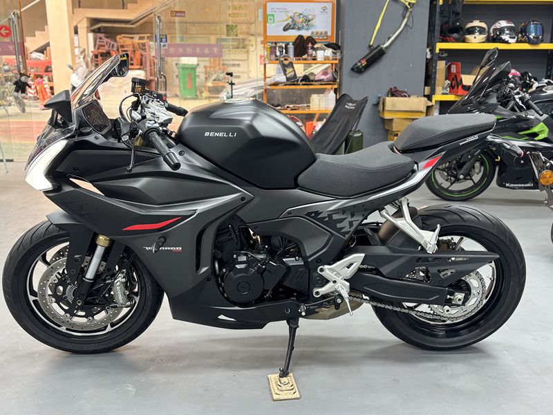 二手贝纳利龙卷风 Tornado 552R