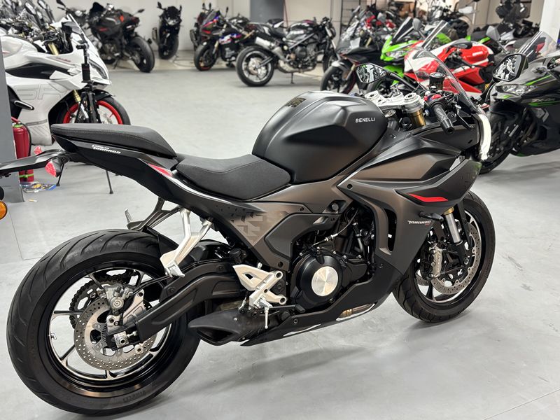 二手贝纳利龙卷风 Tornado 552R