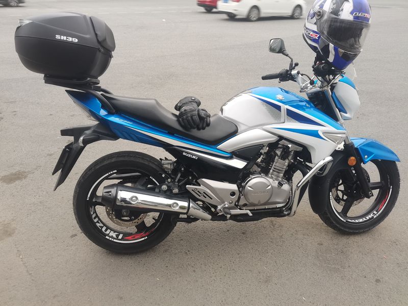 二手豪爵铃木骊驰 GW250