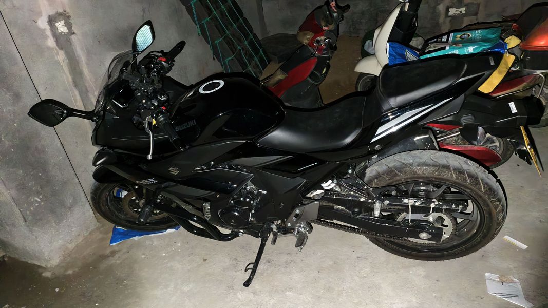 二手豪爵铃木GSX250R