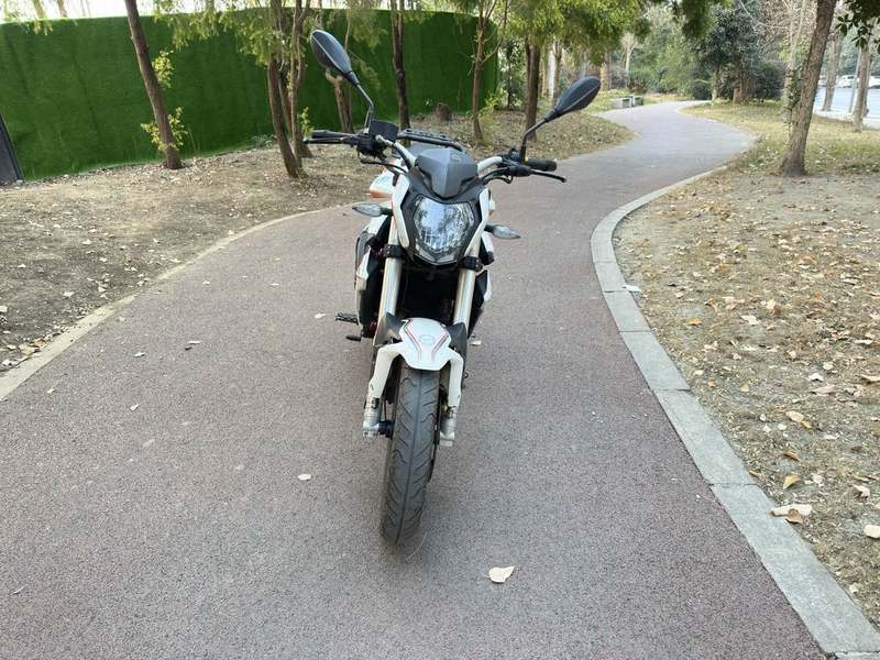 二手贝纳利红宝龙 TNT150i