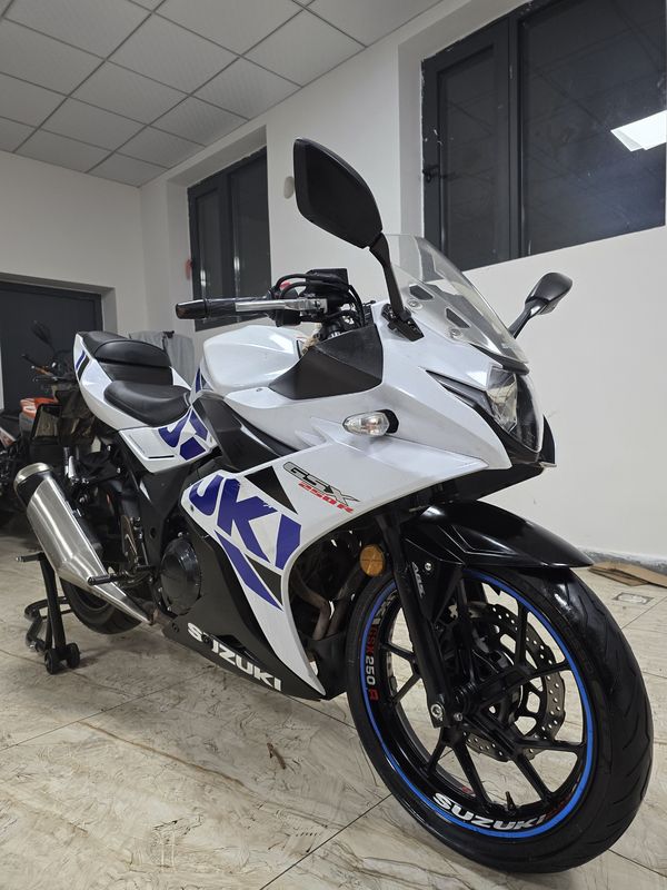 二手豪爵铃木GSX250R