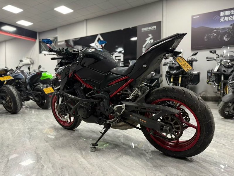 二手川崎Z900
