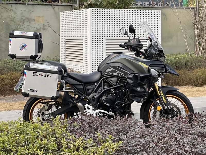 二手贝纳利TRK702