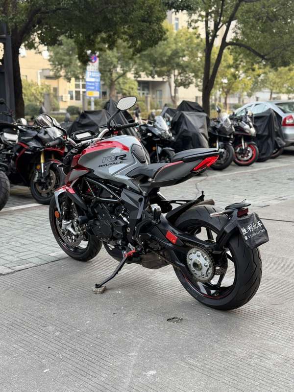 二手奥古斯塔Brutale 800