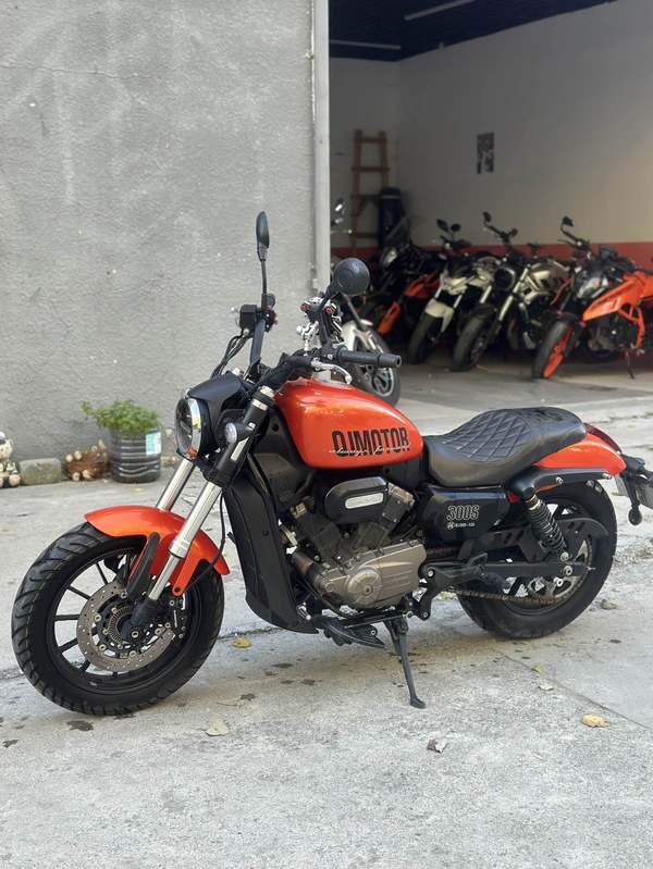 二手QJMOTOR闪300