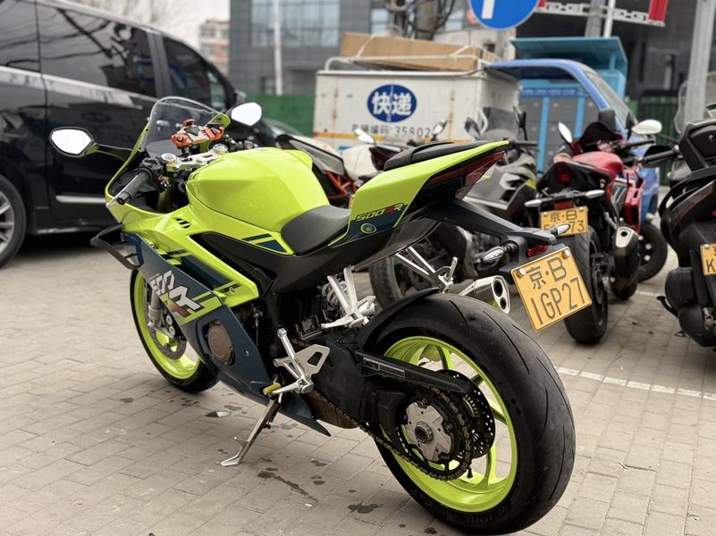 二手张雪机车500RR