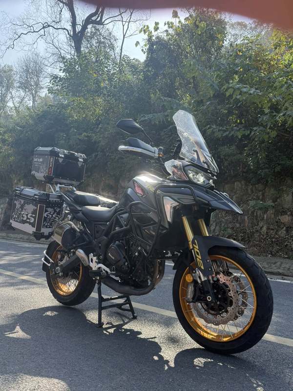 二手贝纳利TRK702