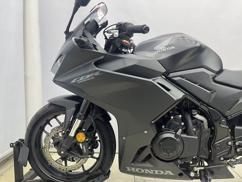 二手本田CBR400R