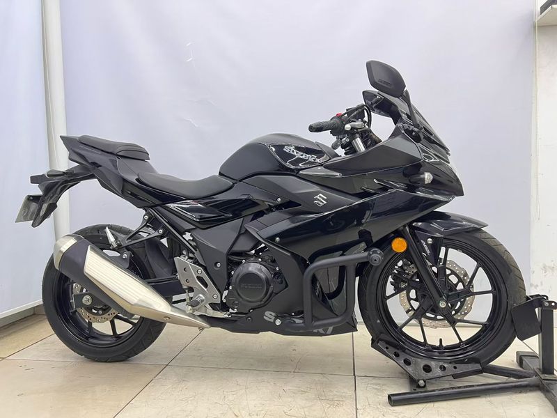 二手豪爵铃木GSX250R