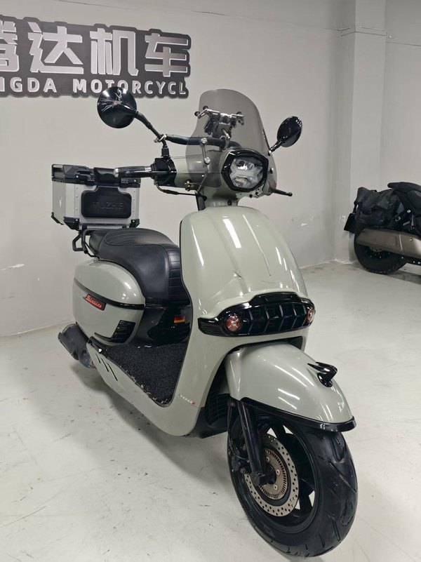 二手维多利亚Sixties 300i