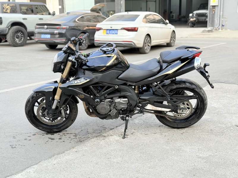 二手贝纳利TNT600i