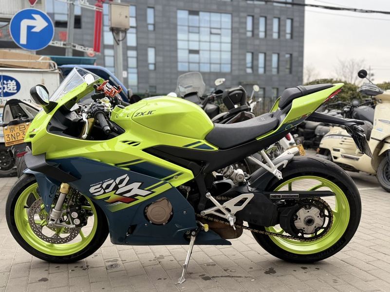 二手张雪机车500RR