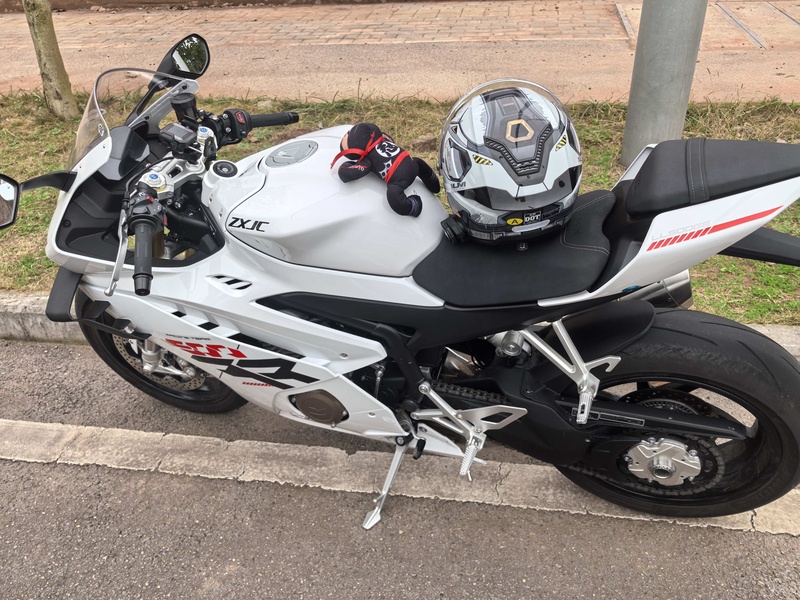 二手张雪机车500RR