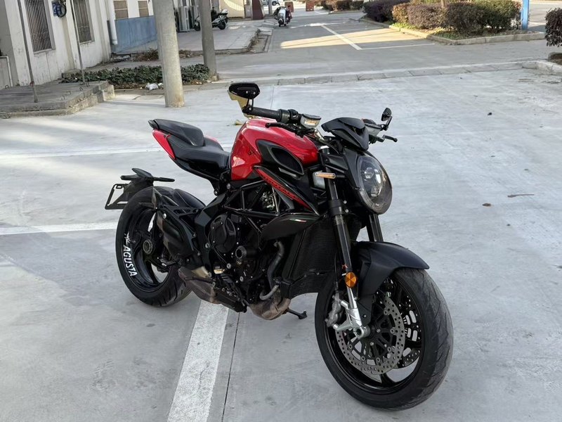 二手奥古斯塔Brutale 800