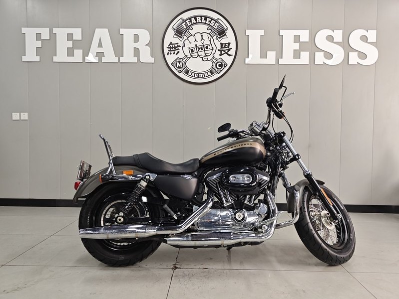 二手哈雷戴维森1200 Custom