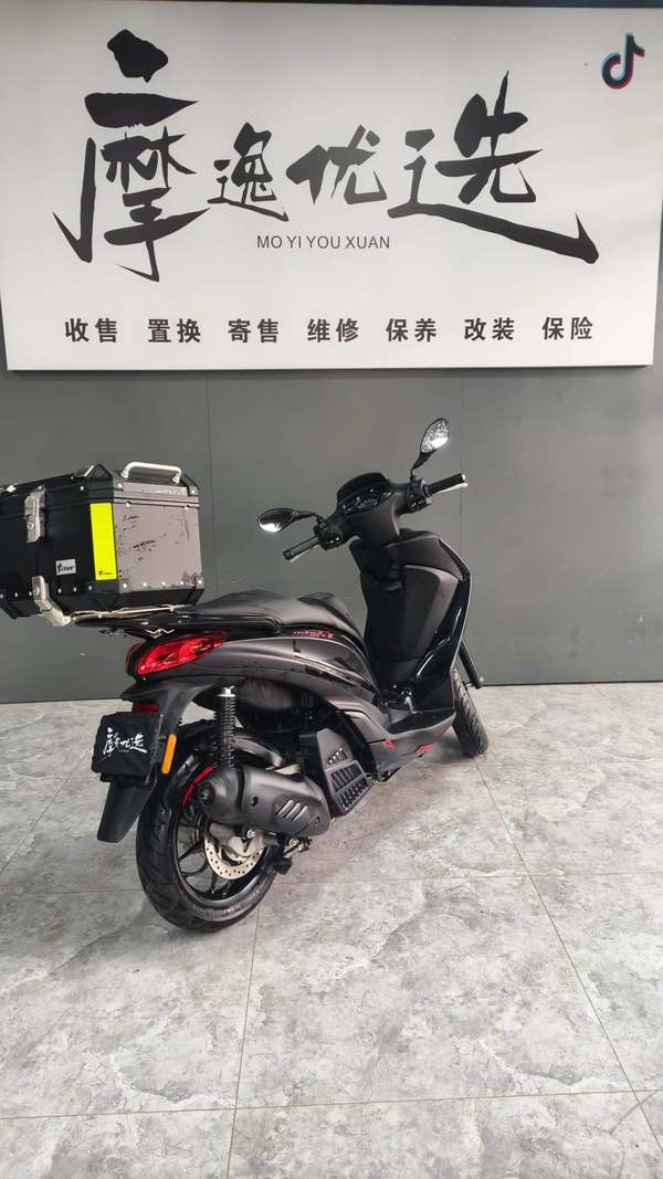 二手比亚乔Medley 150