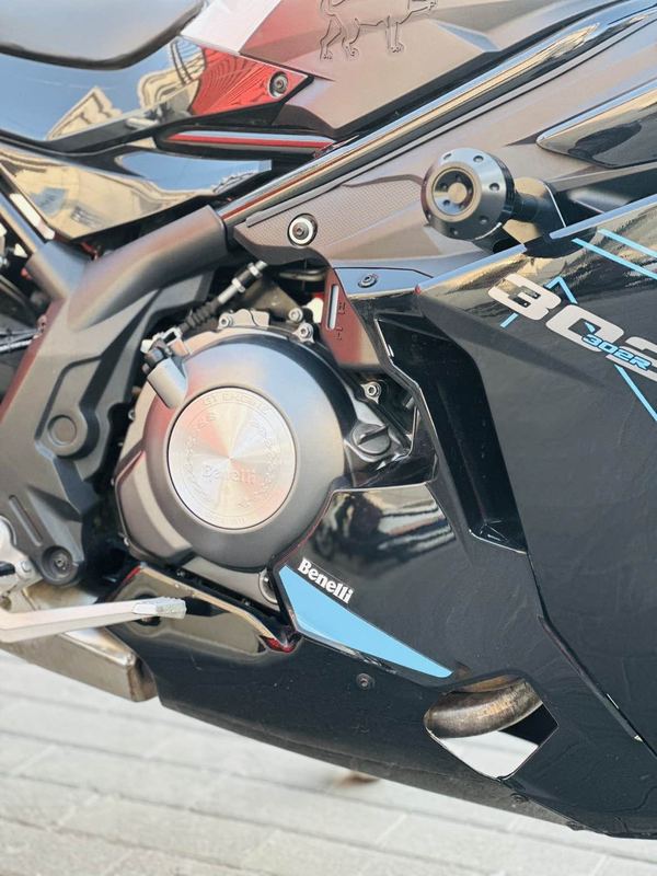 二手贝纳利龙卷风 Tornado 302R