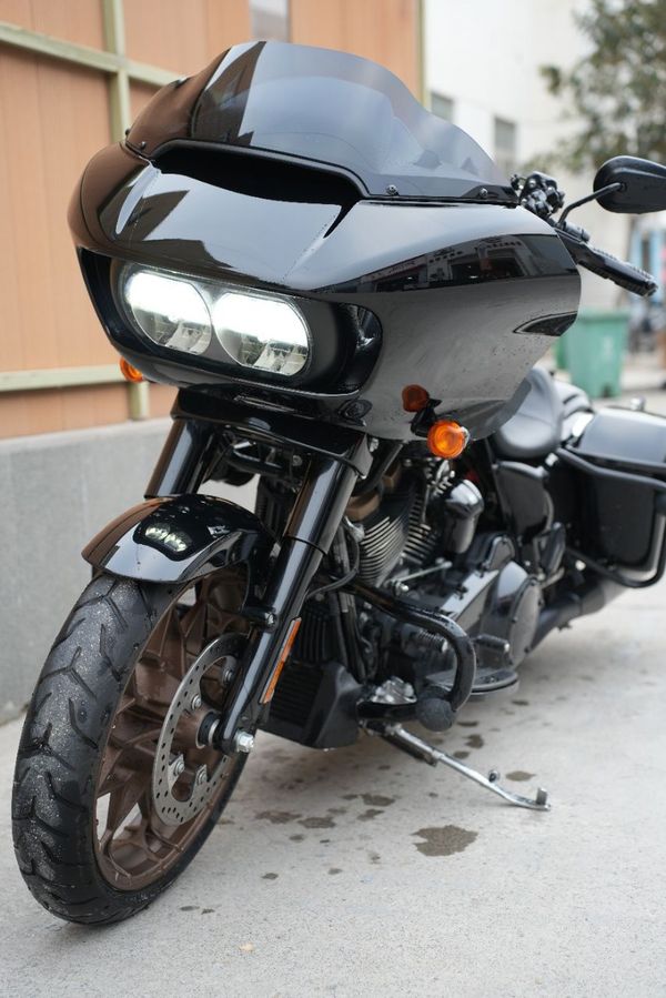 二手哈雷戴维森公路滑翔 Road Glide