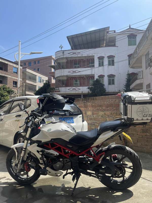 二手贝纳利红宝龙 TNT150i