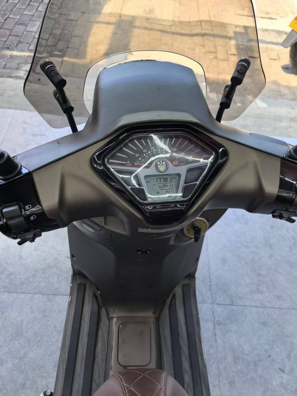 二手维多利亚Sixties 300i