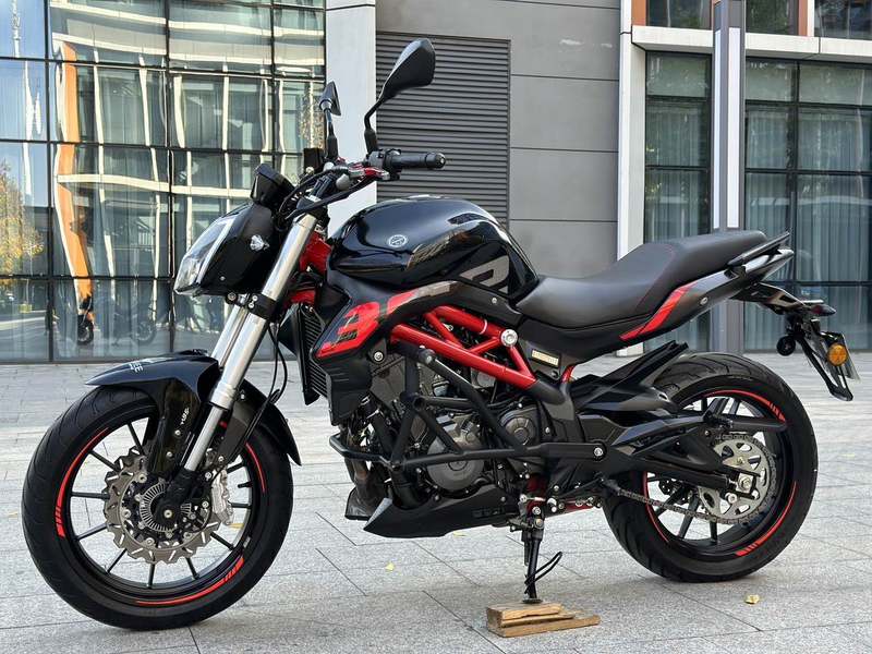 二手贝纳利蓝宝龙 BN302S