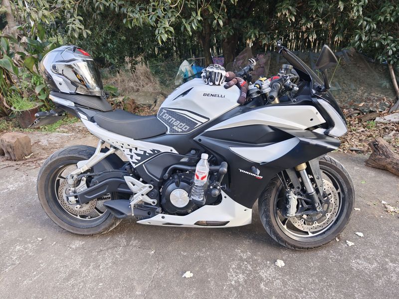 二手贝纳利龙卷风 Tornado 552R