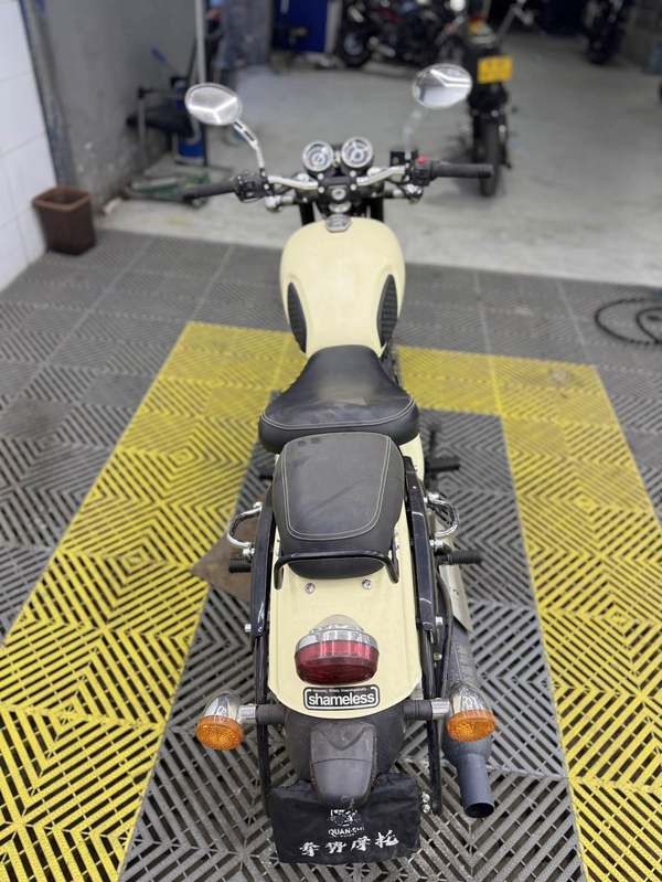 二手贝纳利帝国 imperiale 400