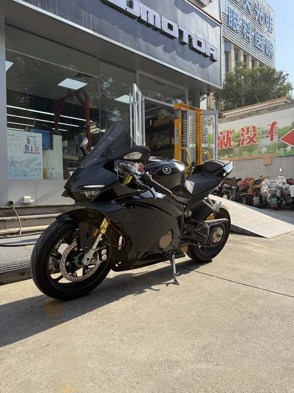 二手张雪机车500RR