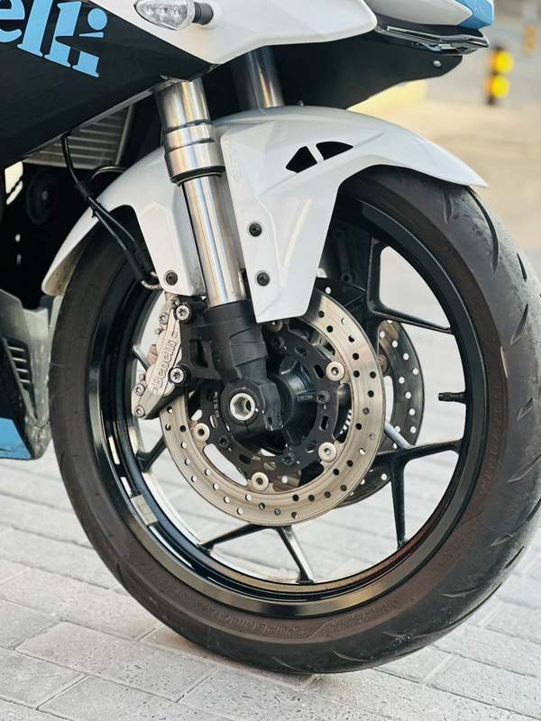 二手贝纳利龙卷风 Tornado 302R