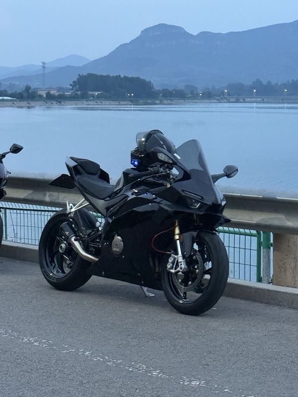 二手张雪机车500RR