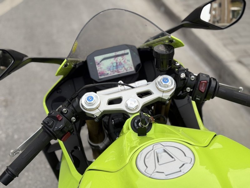 二手张雪机车500RR