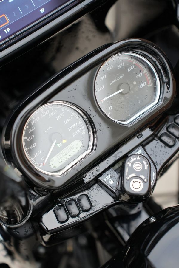 二手哈雷戴维森公路滑翔 Road Glide