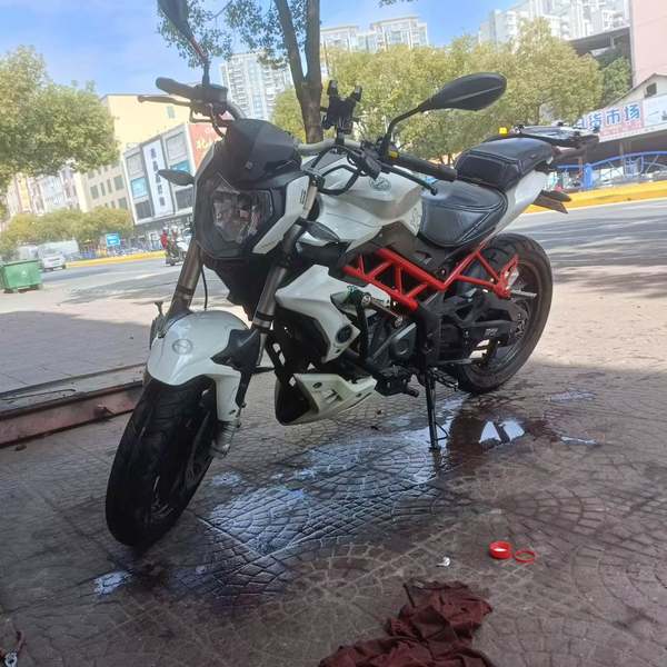 二手贝纳利红宝龙 TNT150i