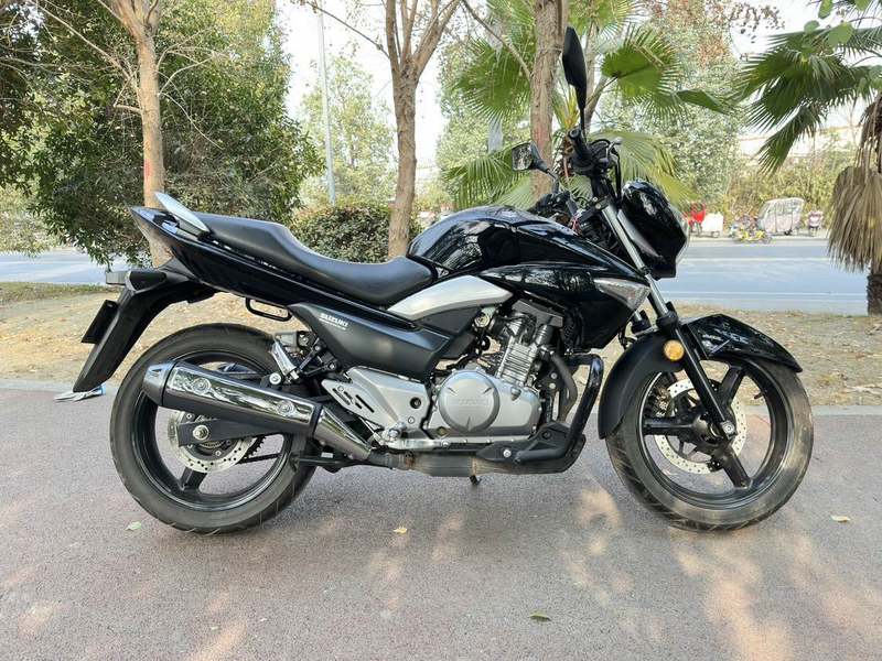 二手豪爵铃木骊驰 GW250