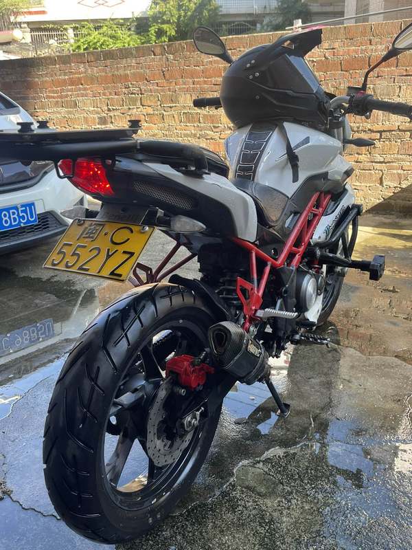 二手贝纳利红宝龙 TNT150i