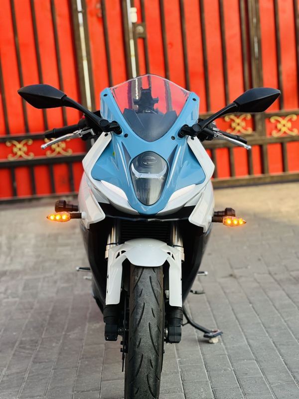 二手贝纳利龙卷风 Tornado 302R