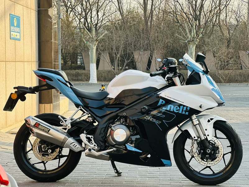 二手贝纳利龙卷风 Tornado 302R