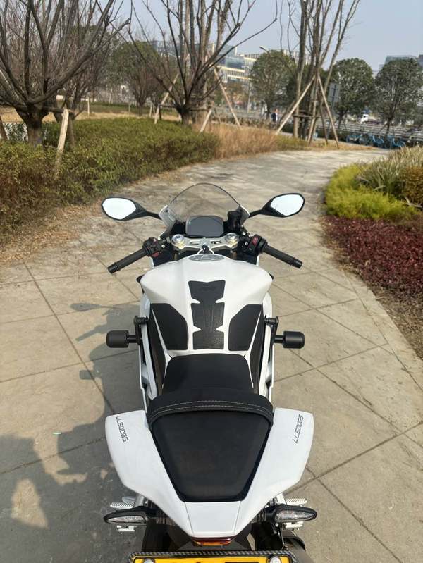 二手张雪机车500RR