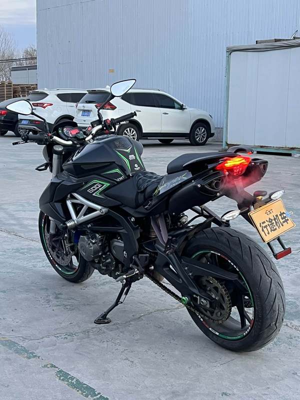 二手贝纳利TNT600i