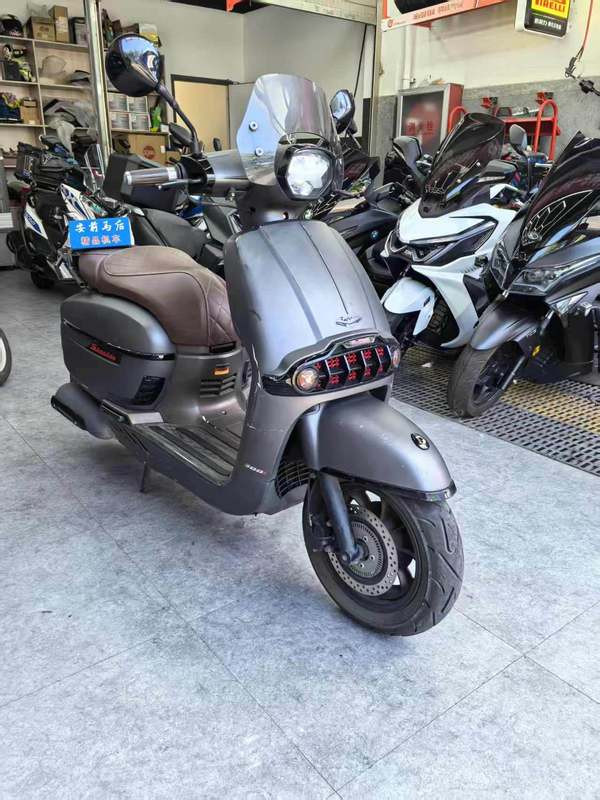 二手维多利亚Sixties 300i