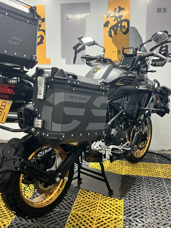 二手贝纳利TRK552