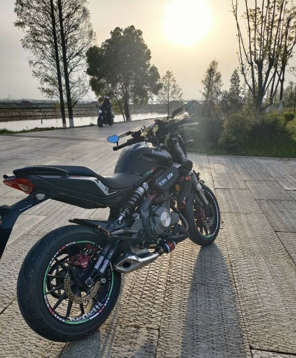 二手贝纳利蓝宝龙 BN302S