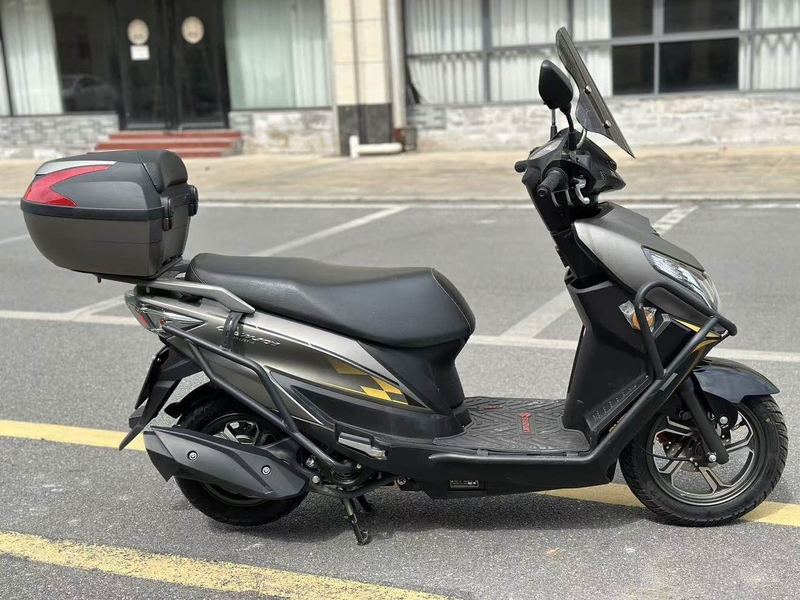 二手济南铃木优驿 UE125T