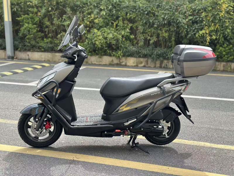 二手济南铃木优驿 UE125T